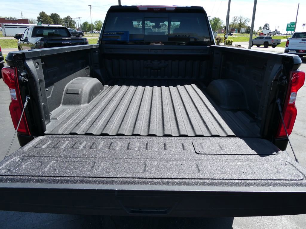 Certified 2020 Chevrolet Silverado 3500 LTZ w/ LTZ Premium Package image 17