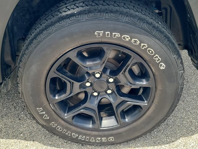 Used 2022 Jeep Cherokee Latitude w/ Sun & Sound Group AWD/4WD image 9