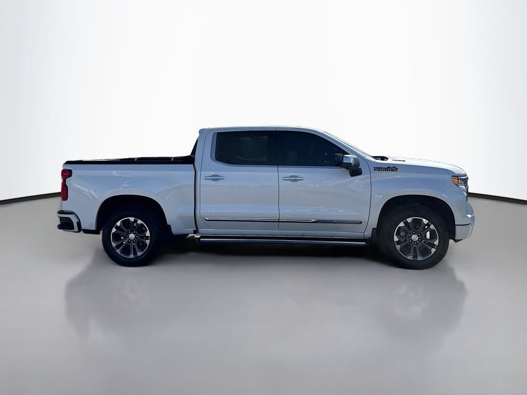 Used 2023 Chevrolet Silverado 1500 High Country w/ Technology Package AWD/4WD image 8