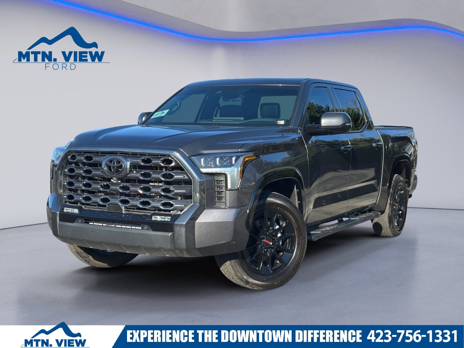 Used 2023 Toyota Tundra Platinum image 1