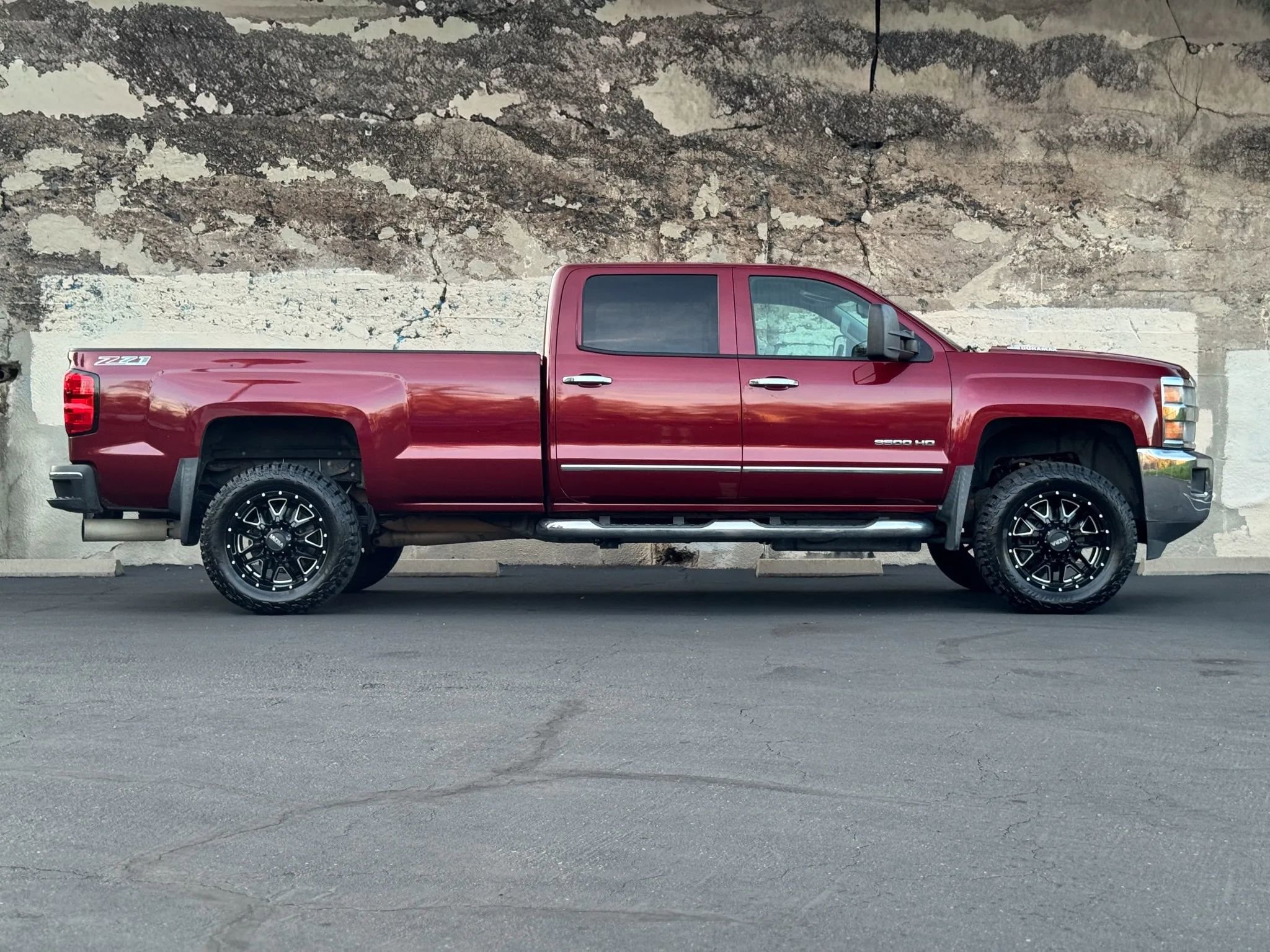 Used 2015 Chevrolet Silverado 3500 LTZ w/ Duramax Plus Package image 7