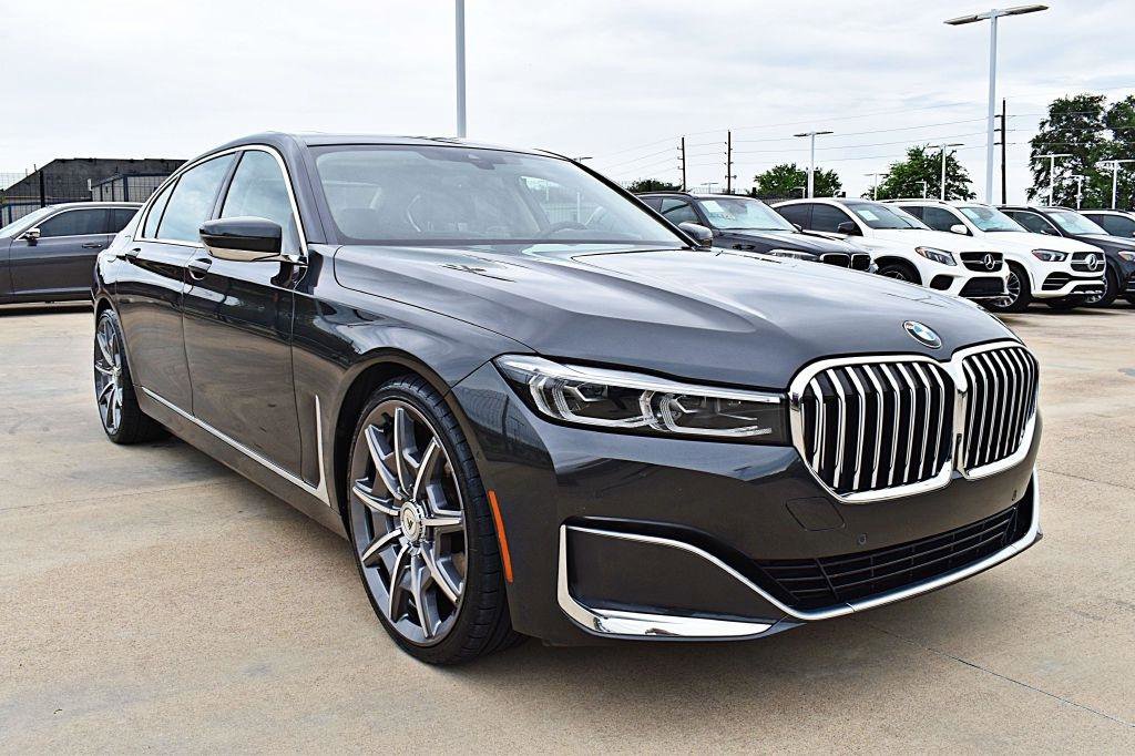 Used 2022 BMW 740i RWD image 15