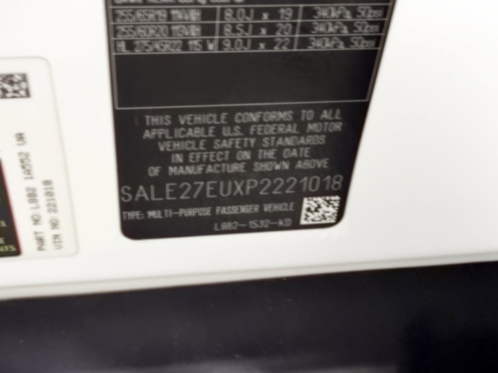 Used 2023 Land Rover Defender 110 X-Dynamic SE AWD/4WD image 31