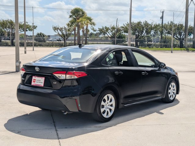 Used 2024 Toyota Corolla LE image 5