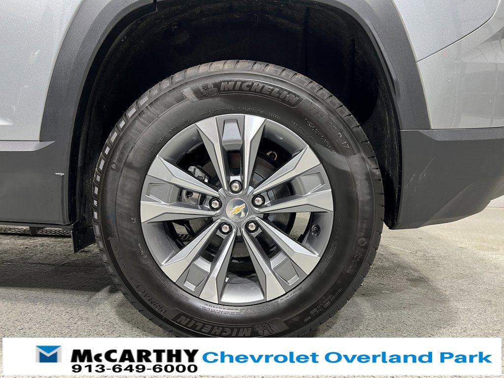 Used 2025 Chevrolet Equinox LT image 28