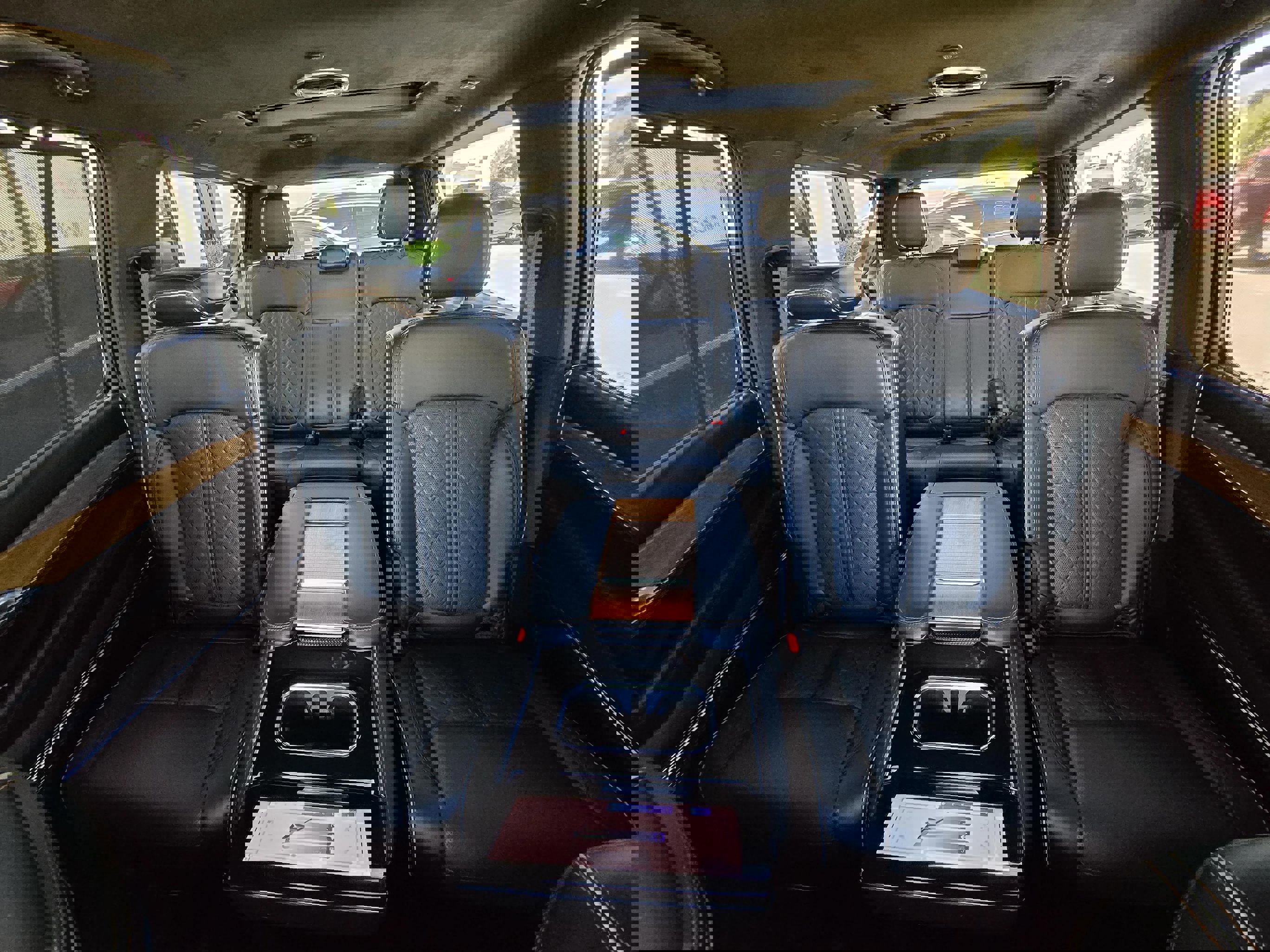 Used 2024 Jeep Grand Wagoneer L Series III image 37