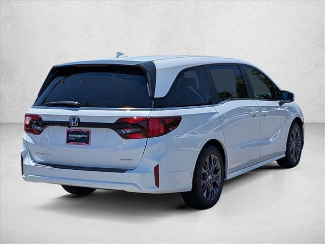 New 2026 Honda Odyssey Touring image 2
