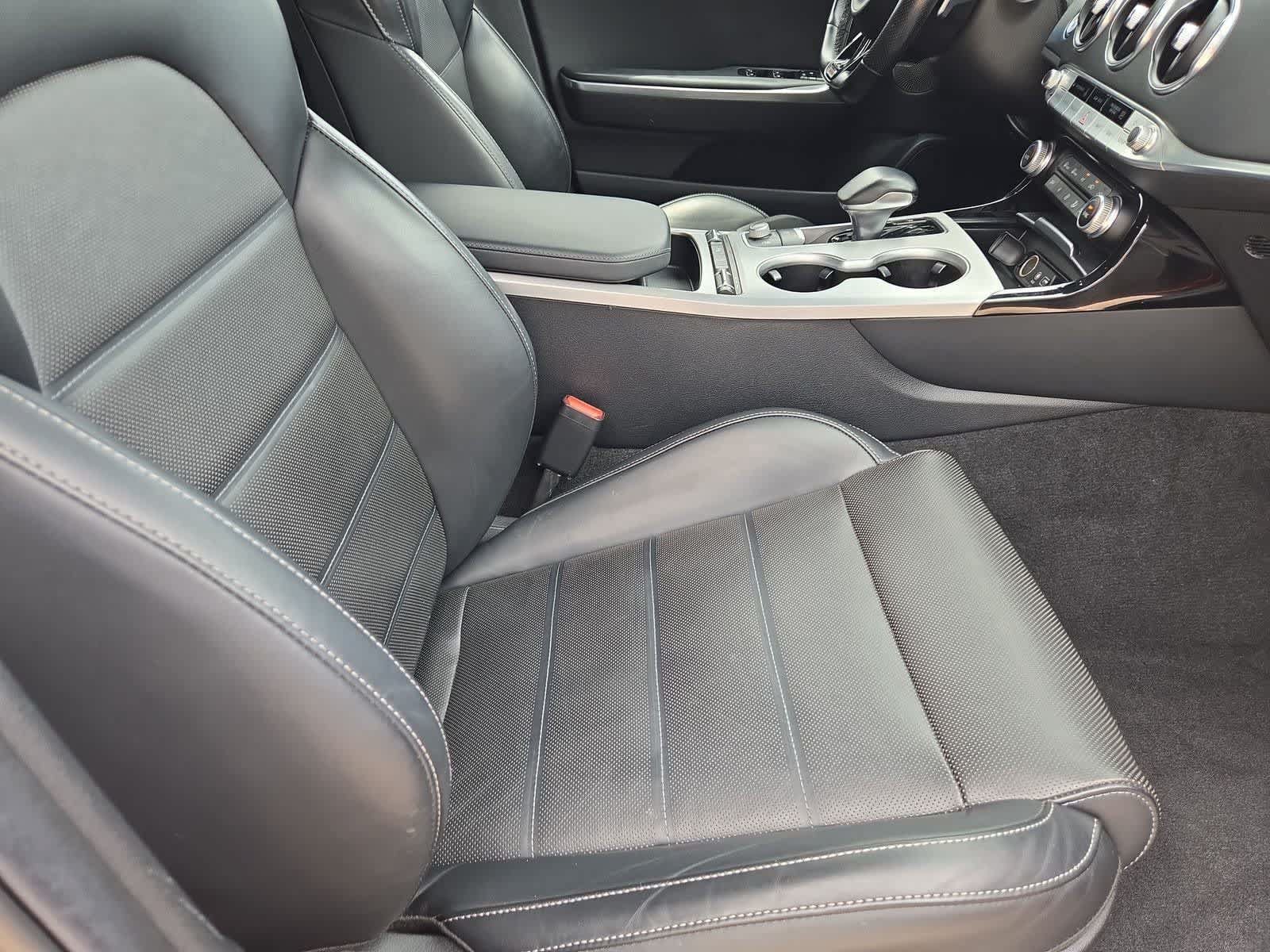 Used 2018 Kia Stinger GT2 RWD image 21