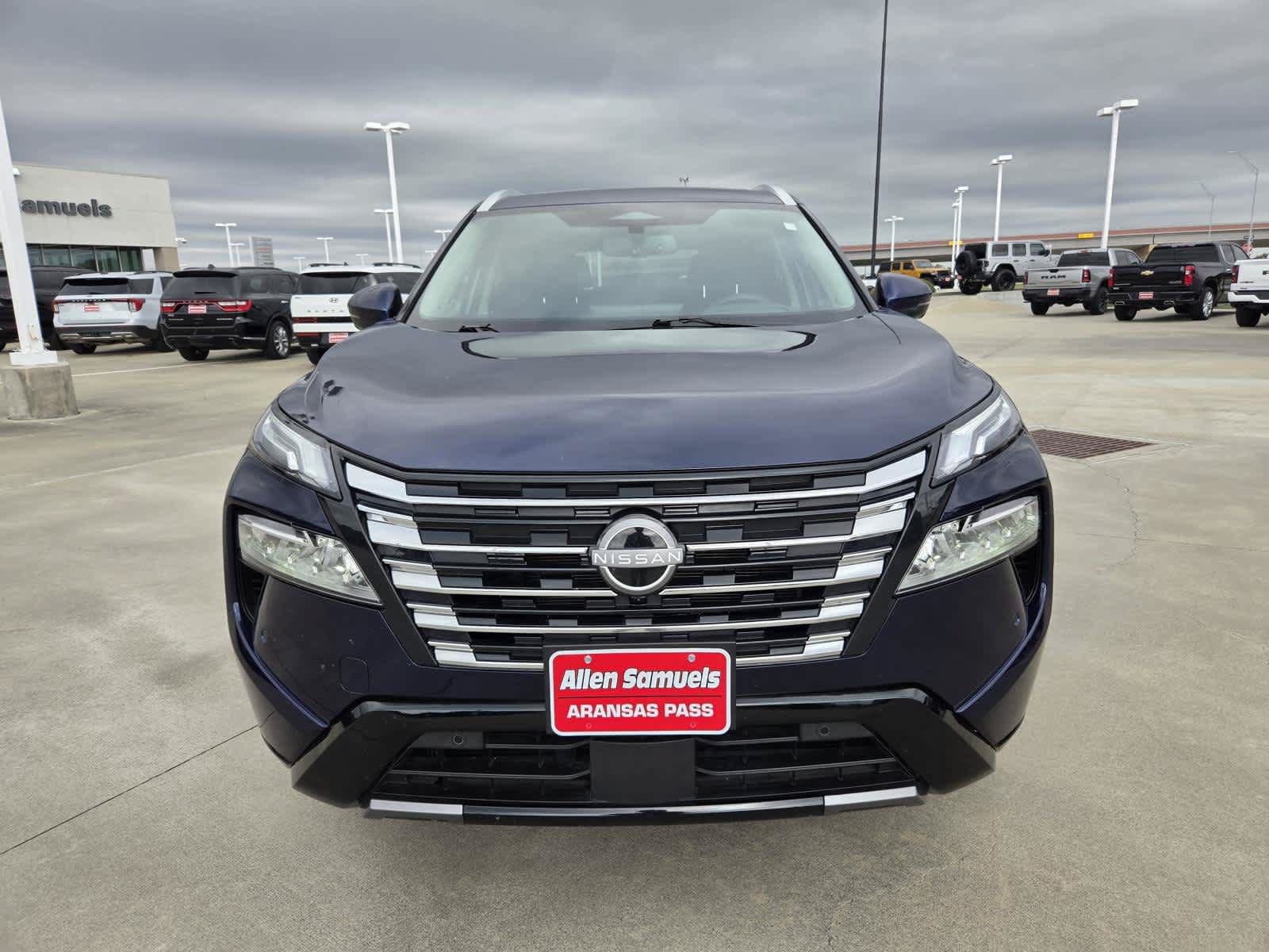 Used 2026 Nissan Rogue Platinum w/ Tech Package AWD/4WD image 8