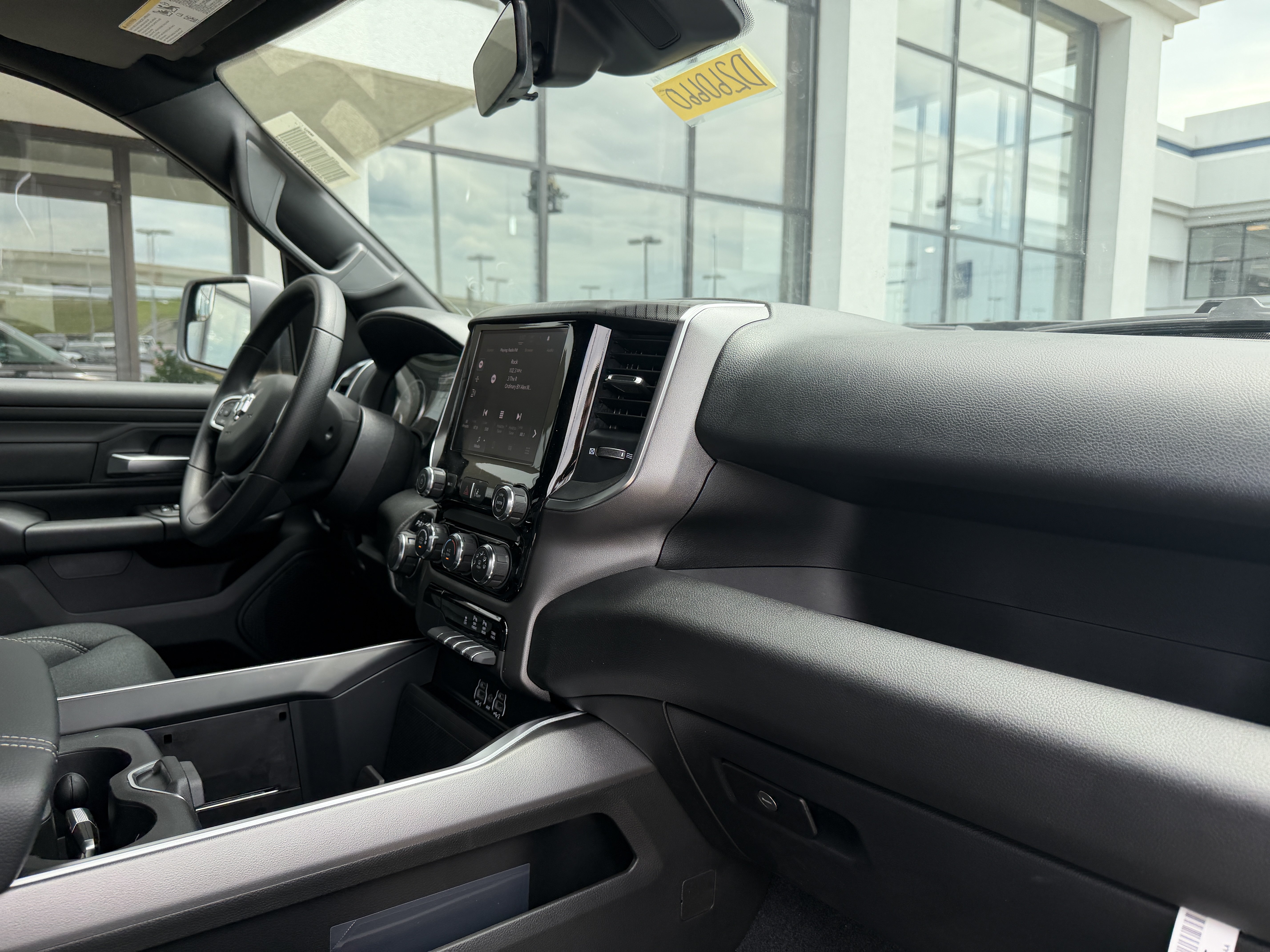 New 2026 RAM 1500 Express AWD/4WD image 24