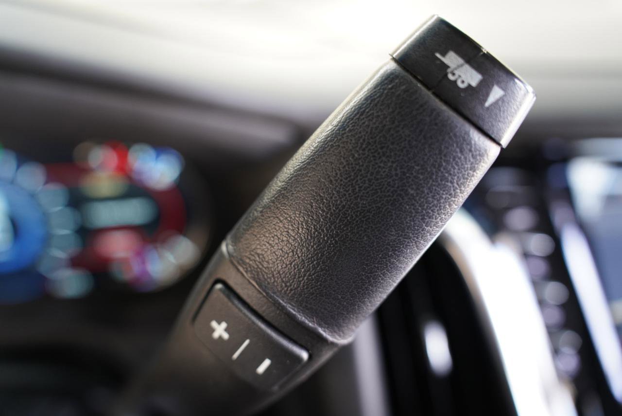 Used 2018 Cadillac Escalade Platinum image 15