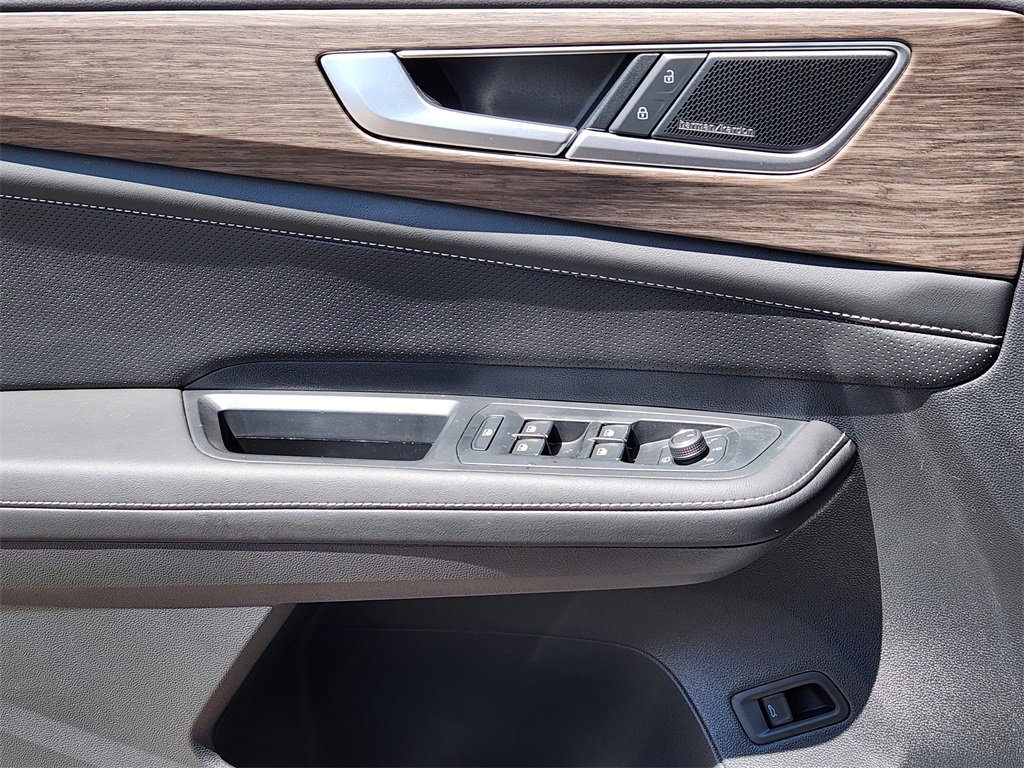 New 2025 Volkswagen Atlas SEL Premium R-Line image 3