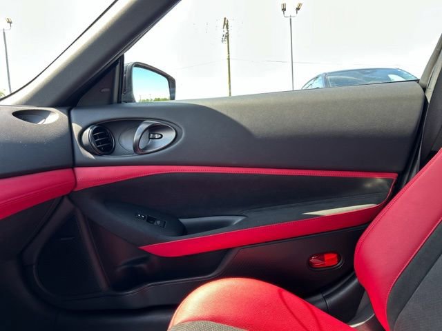 Used 2024 Nissan Z Performance w/ Floor Mat Package RWD image 37