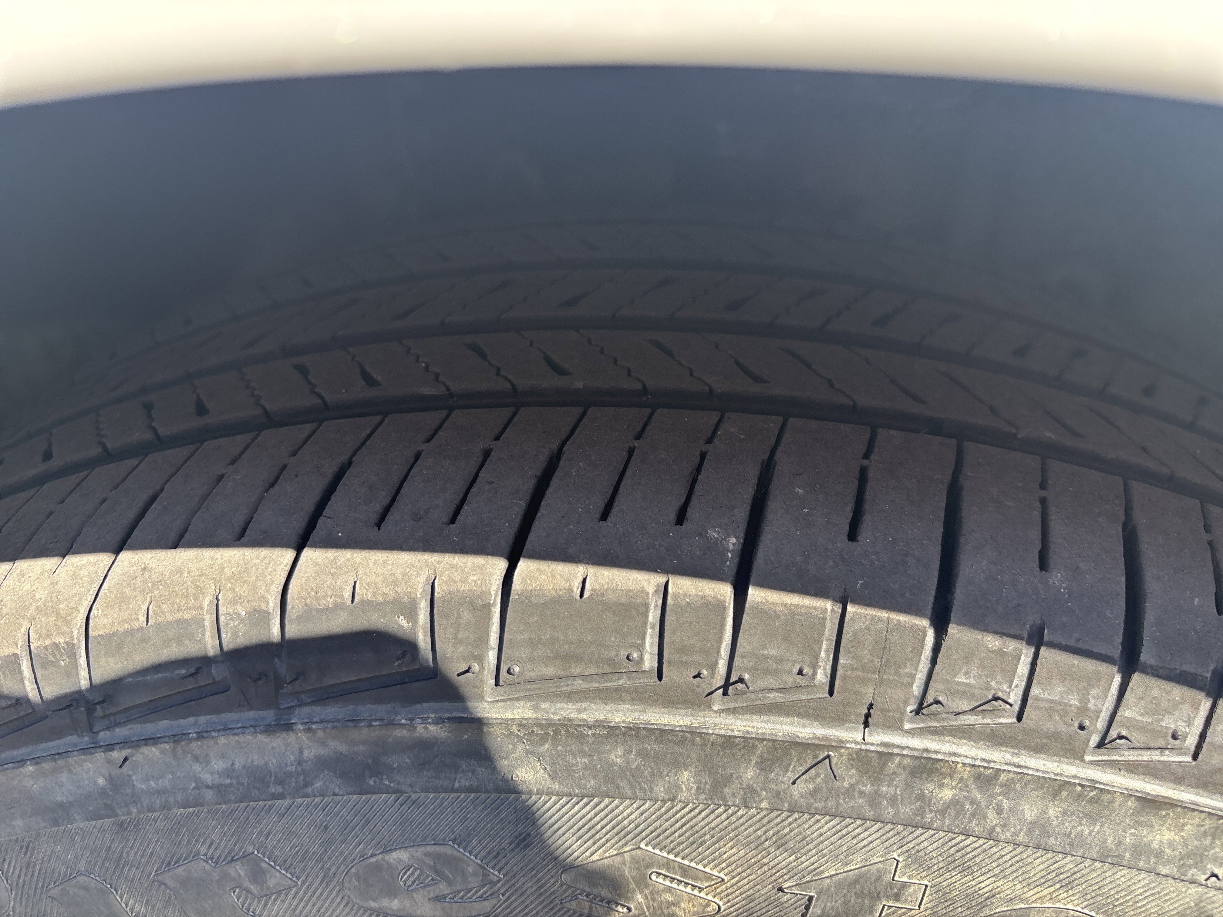 Used 2025 Toyota Sienna XLE image 12