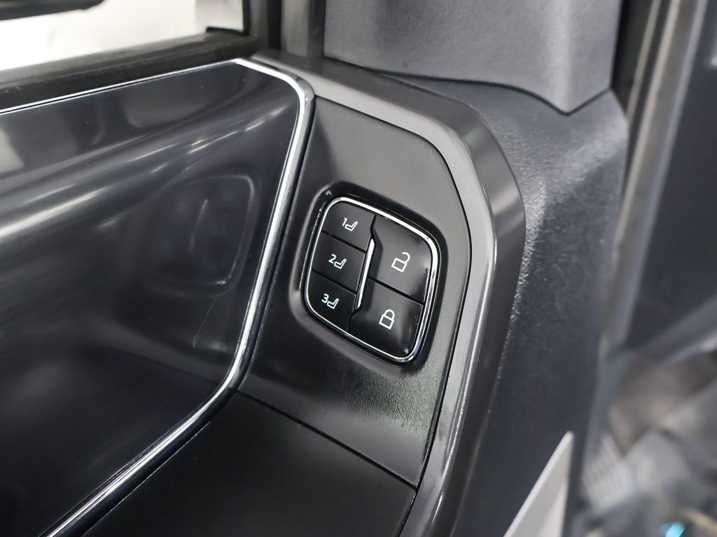 Used 2024 Ford F150 Lariat AWD/4WD image 38