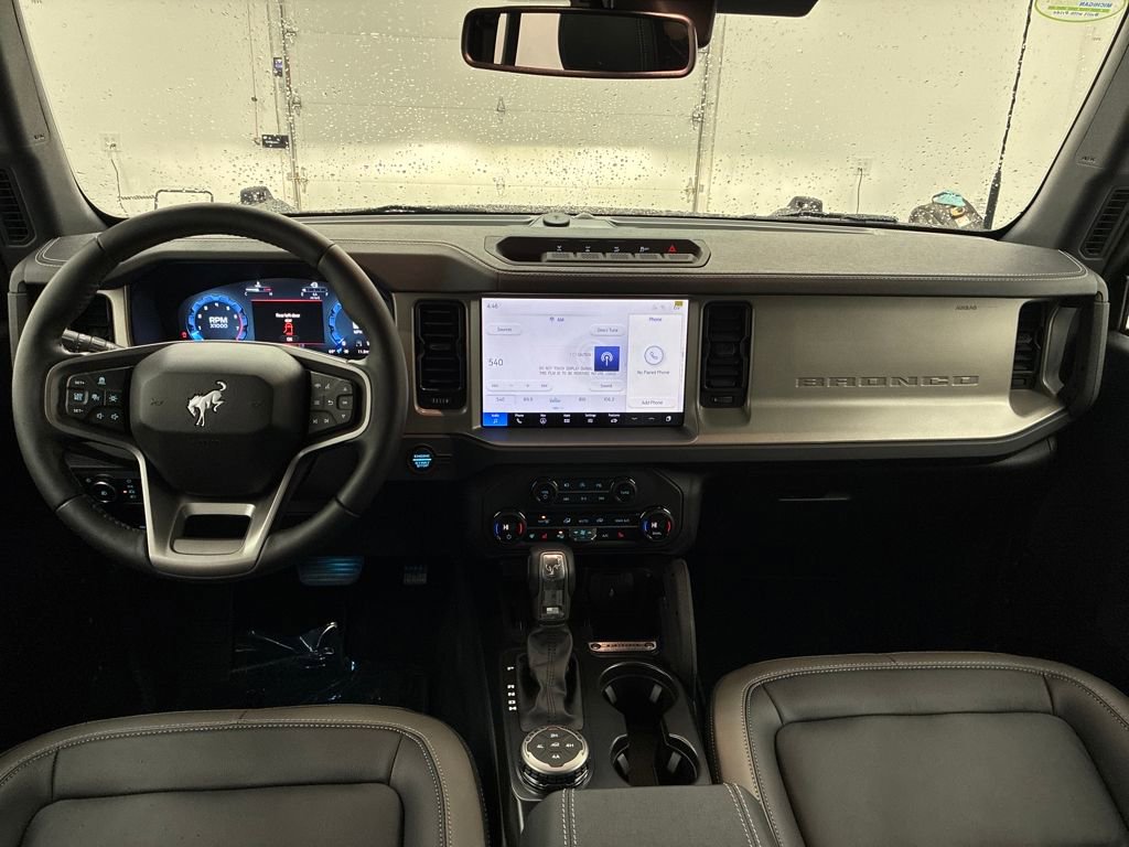 New 2025 Ford Bronco Outer Banks w/ Sasquatch Package image 2