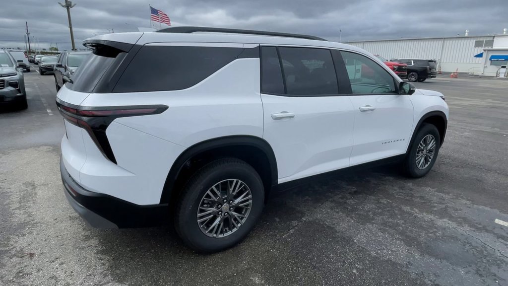 New 2027 Chevrolet Traverse LT w/ Driver Confidence Package AWD/4WD image 2