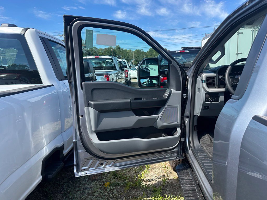New 2026 Ford F250 XL w/ XL Chrome Package AWD/4WD image 5