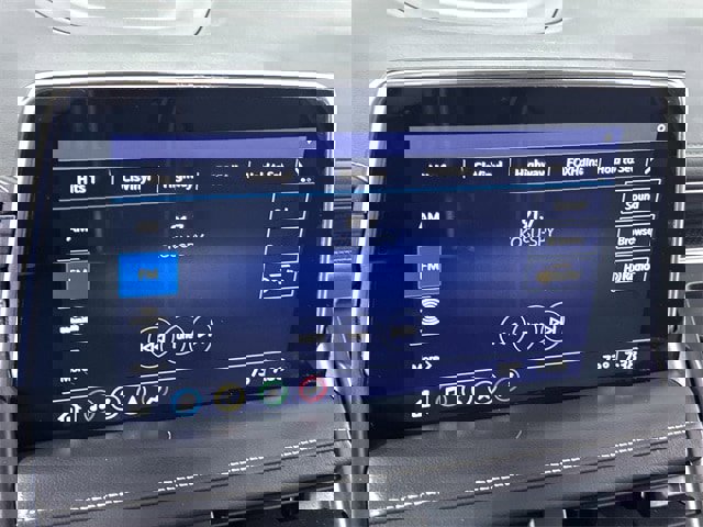 Used 2021 GMC Yukon XL SLT w/ SLT Premium Package image 13