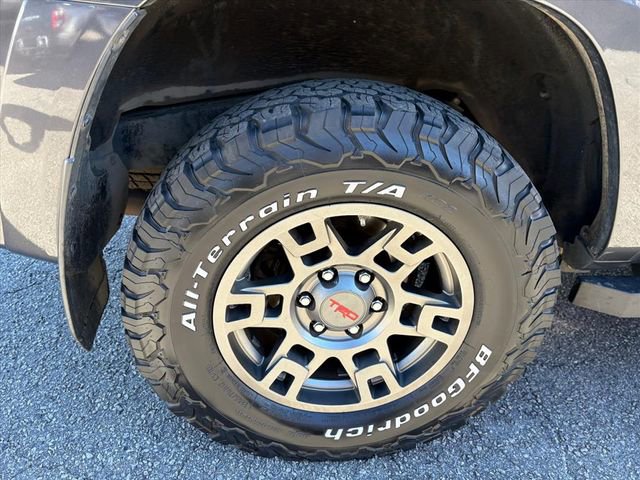 Used 2017 Toyota 4Runner SR5 image 24