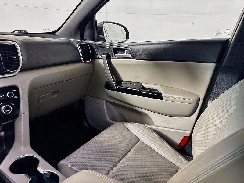 Used 2022 Kia Sportage Nightfall Edition w/ Nightfall Fwd Premium Package image 24