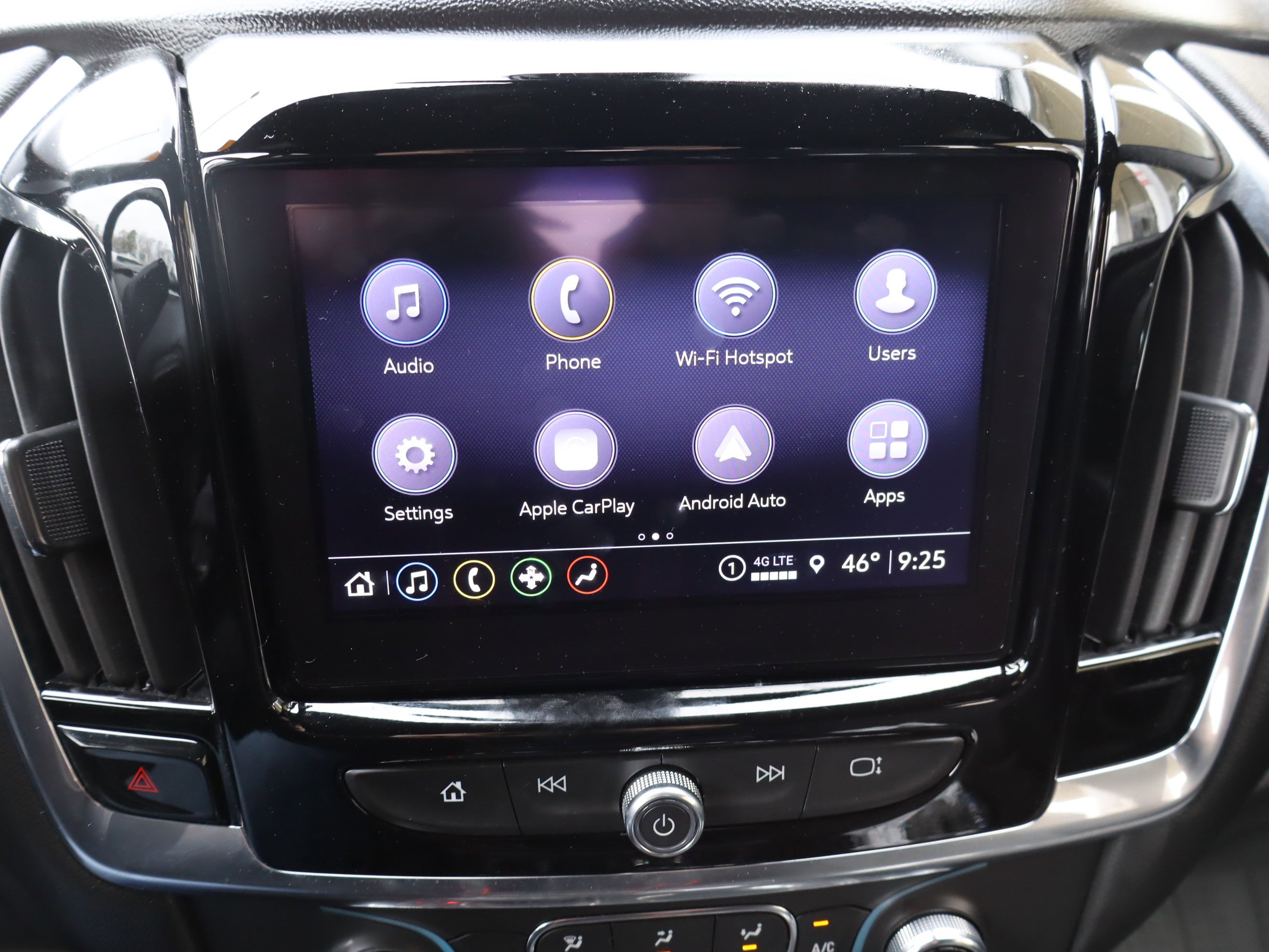 Certified 2023 Chevrolet Traverse LT w/ LPO, Floor Liner Package image 25