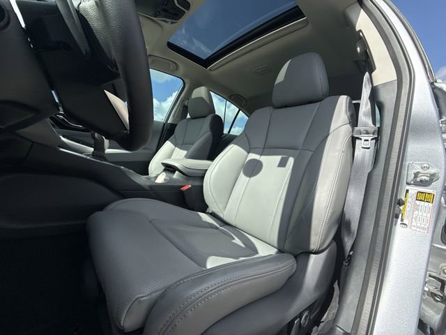 Used 2025 Subaru Legacy Limited image 11