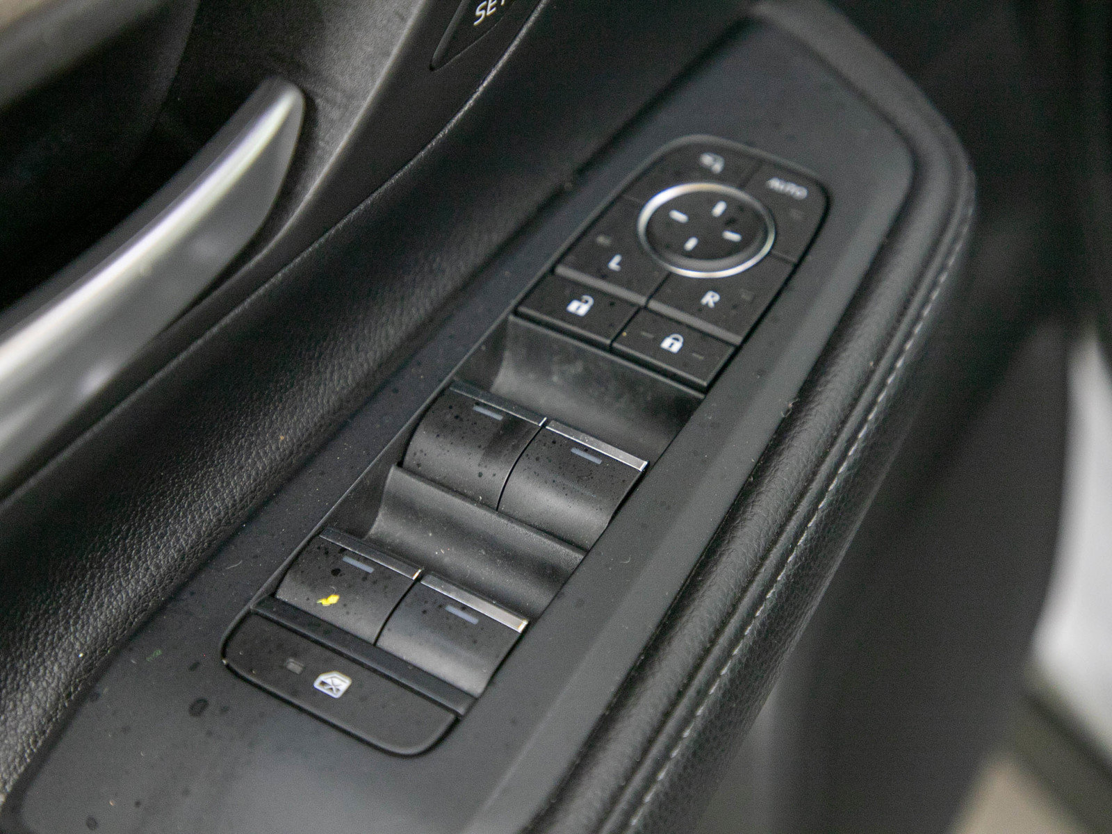 Used 2024 Toyota Grand Highlander AWD Hybrid image 22