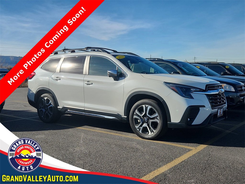 Used 2023 Subaru Ascent Limited w/ Technology Package image 1
