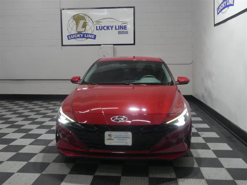 Used 2022 Hyundai Elantra SEL FWD image 2