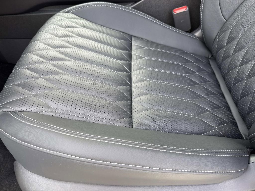 New 2026 Mitsubishi Outlander SEL image 25