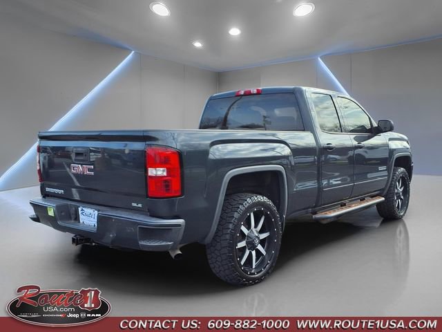 Used 2017 GMC Sierra 1500 SLE w/ SLE Value Package image 3