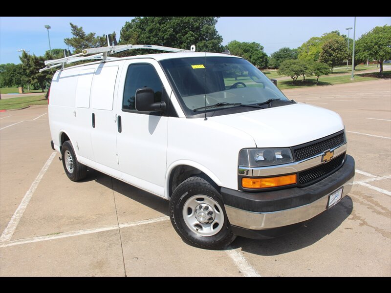 Used 2021 Chevrolet Express 2500 w/ Driver Convenience Package RWD image 7
