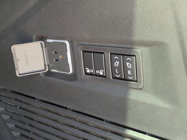 New 2026 Chevrolet Tahoe High Country image 34