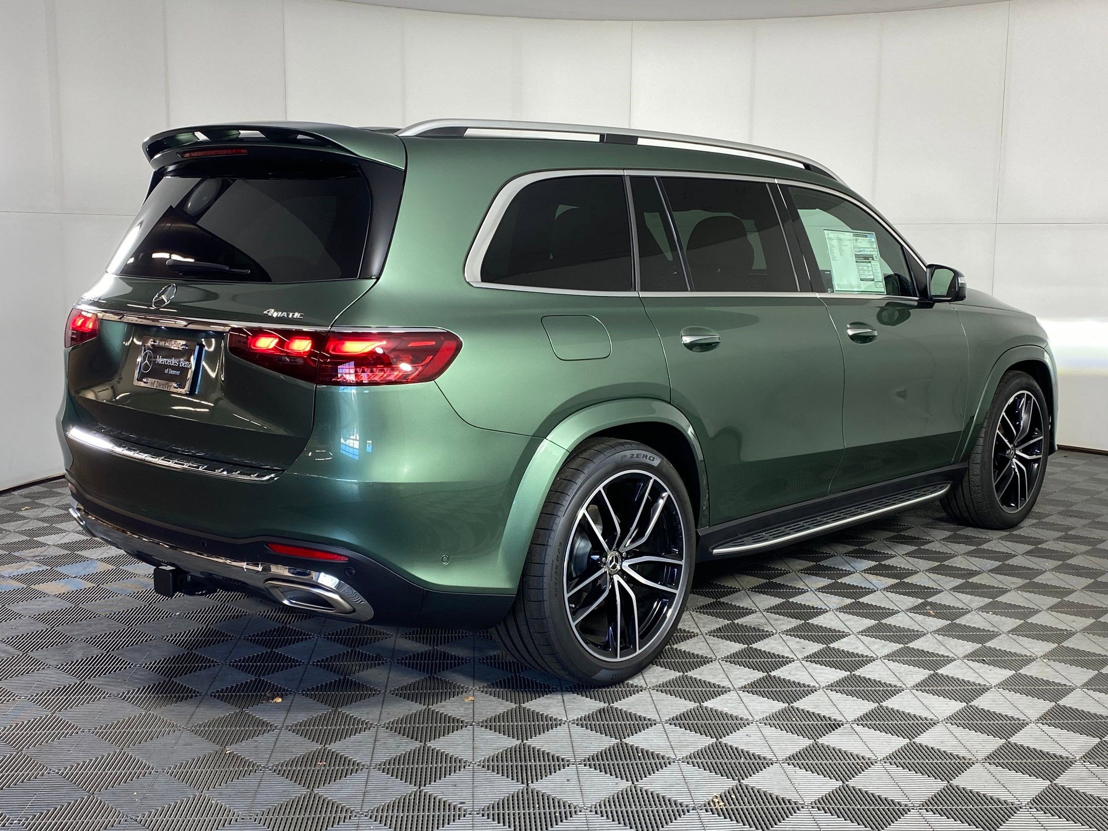 New 2025 Mercedes-Benz GLS 580 4MATIC image 8