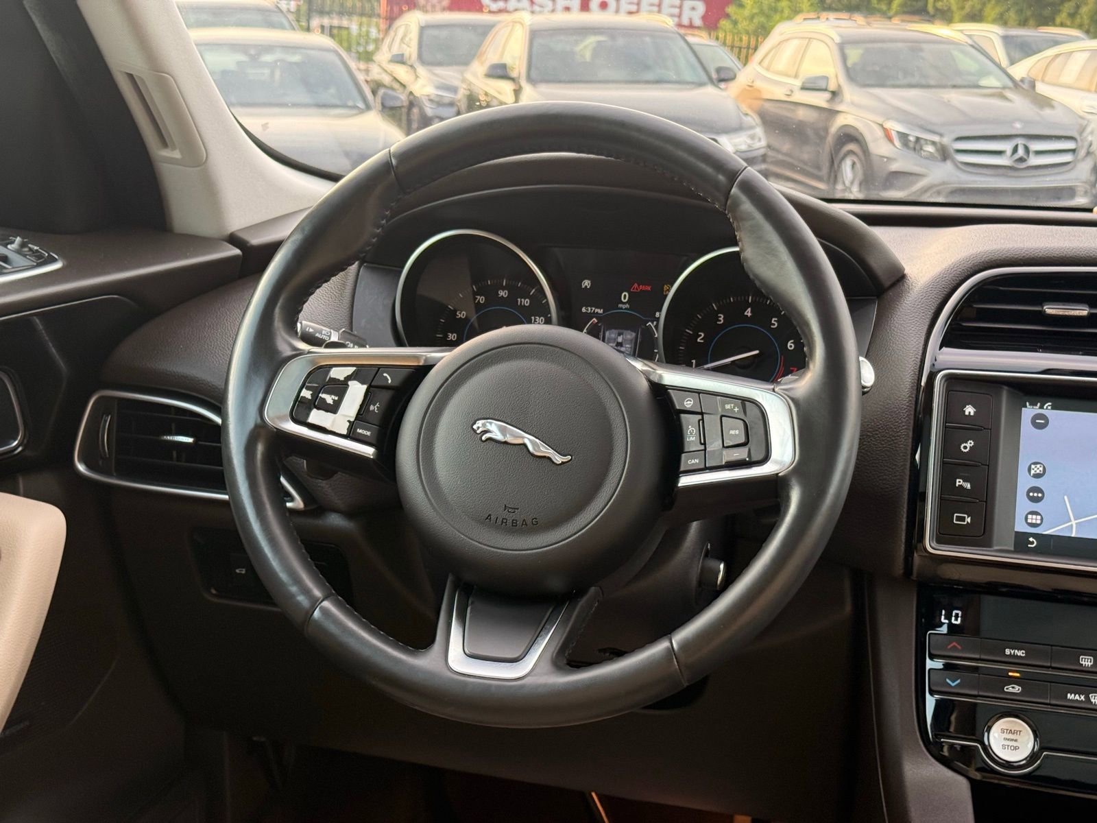 Used 2018 Jaguar F-PACE Prestige AWD/4WD image 39