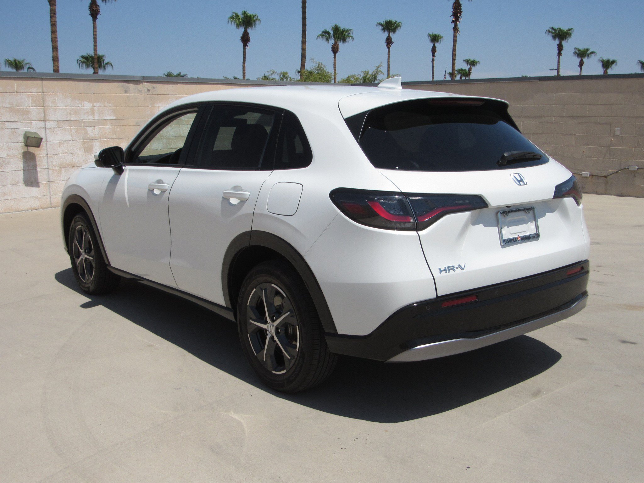 Certified 2024 Honda HR-V EX-L image 6
