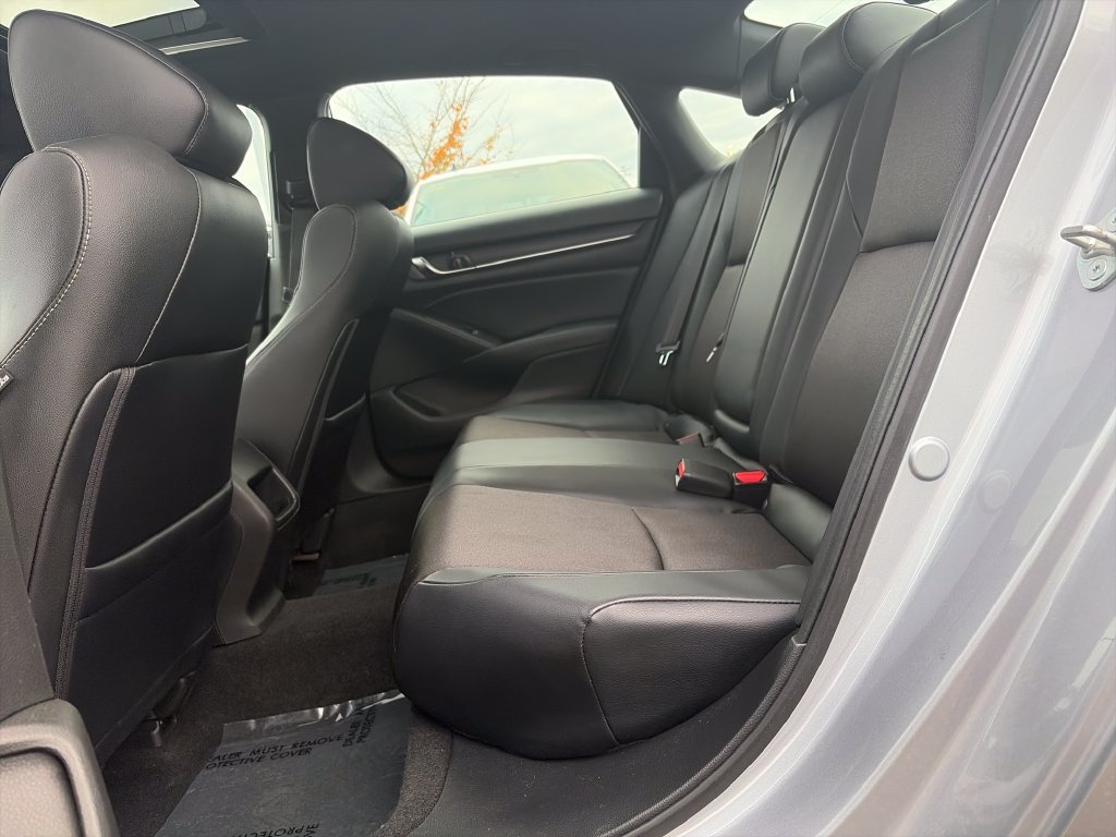 Used 2018 Honda Accord Sport image 27