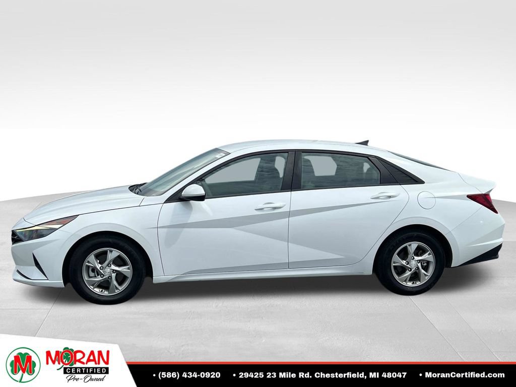 Used 2021 Hyundai Elantra SE FWD image 2