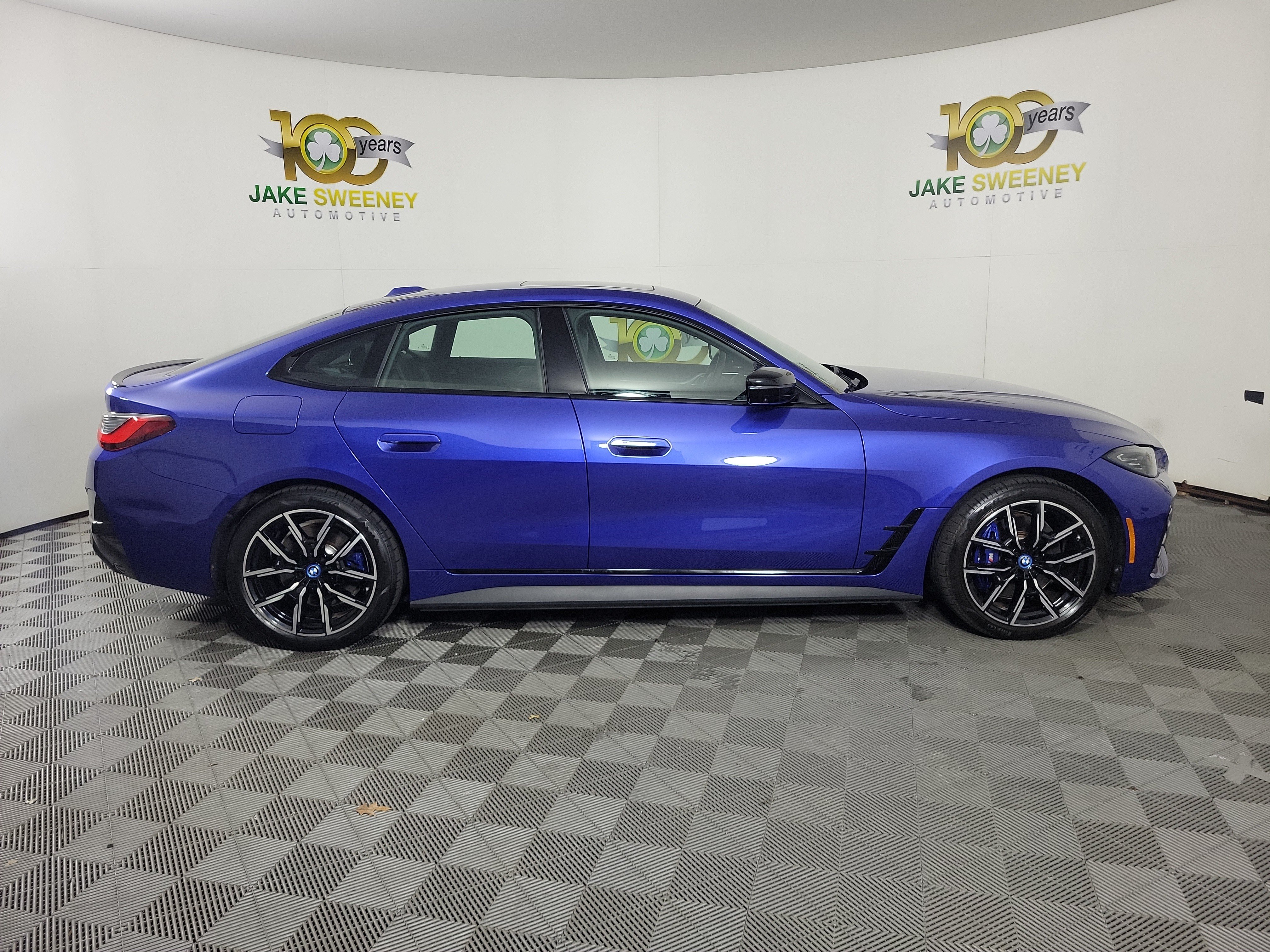 Used 2024 BMW i4 xDrive40i w/ M Sport Package AWD/4WD image 8