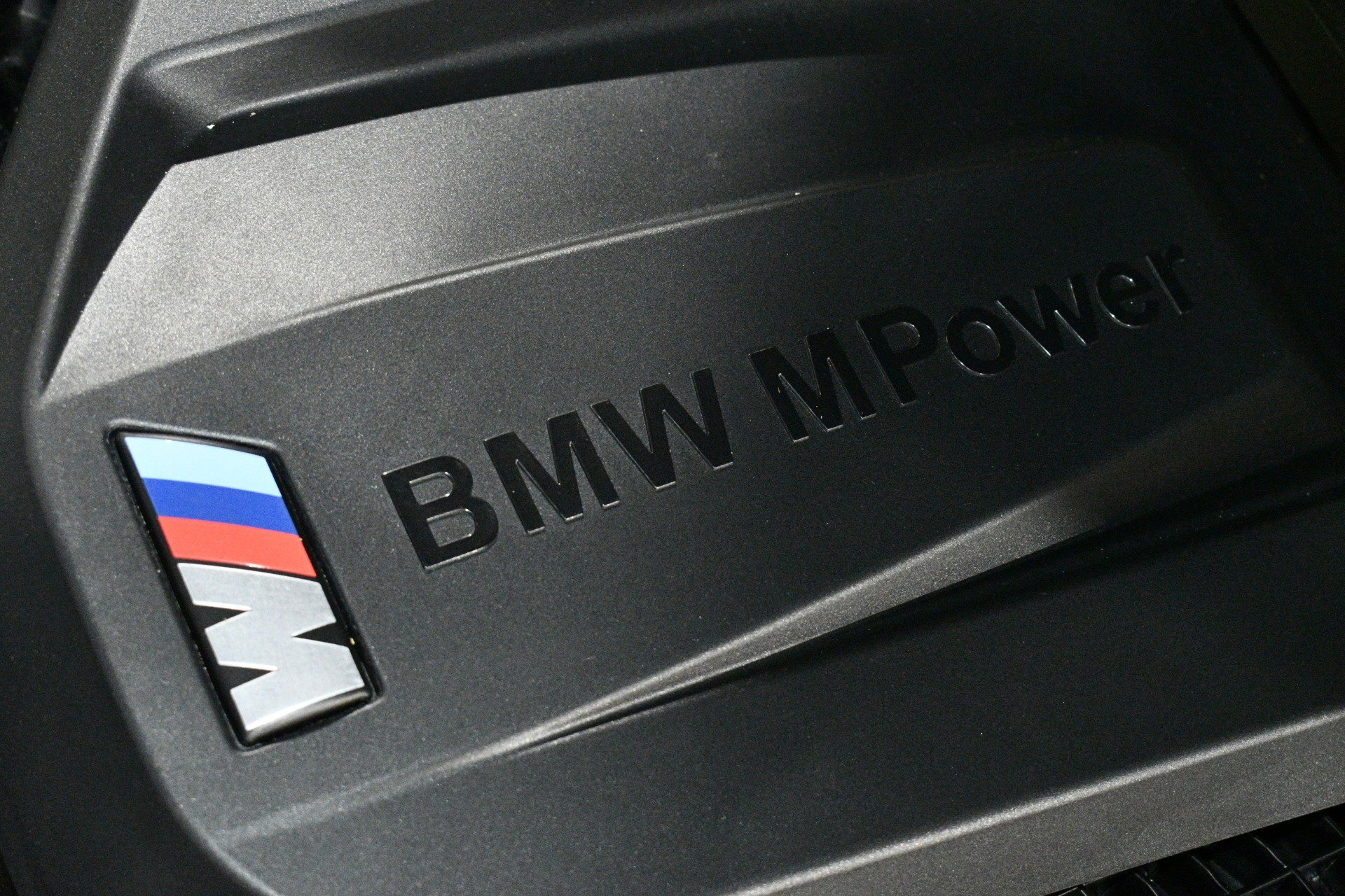 Used 2023 BMW M2 w/ Lighting Package image 94