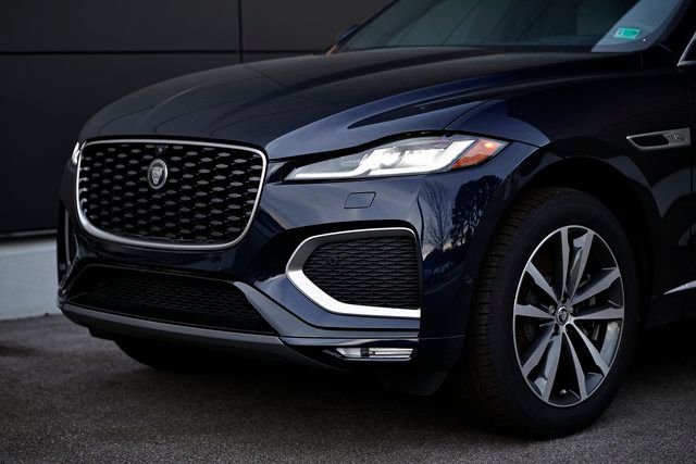 New 2026 Jaguar F-PACE R-Dynamic S AWD/4WD image 2