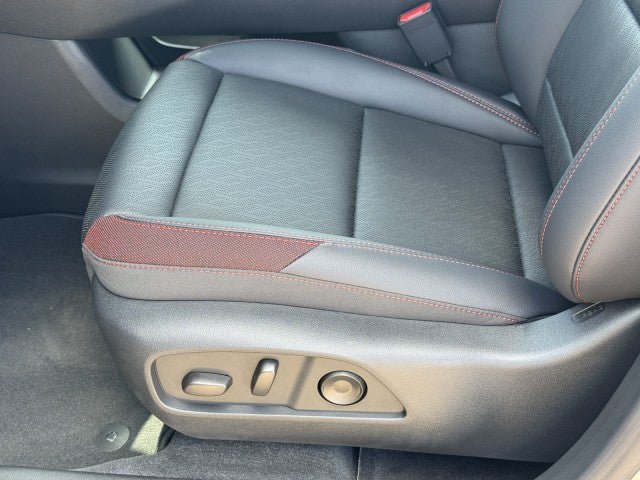 New 2027 Chevrolet Equinox RS w/ Convenience Package III AWD/4WD image 18