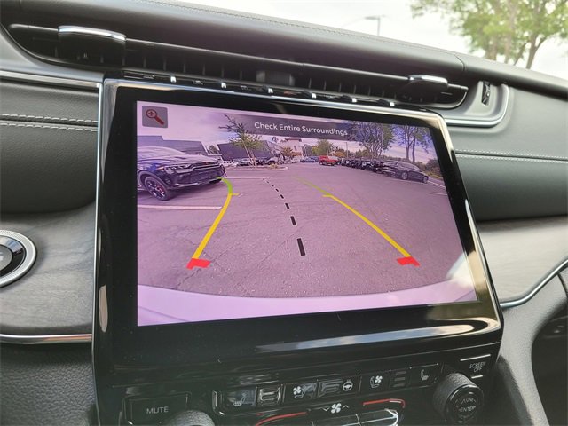 New 2024 Jeep Grand Cherokee L Overland w/ Trailer Tow Package image 8