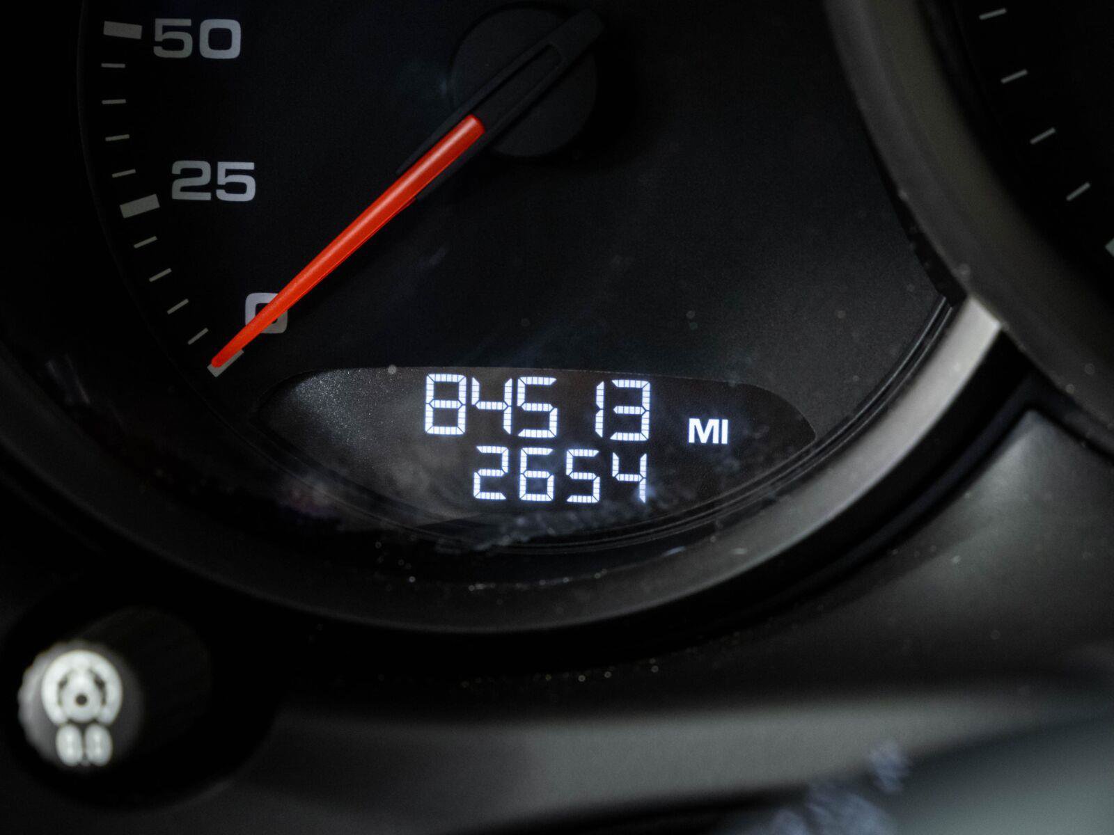 Used 2021 Porsche Macan AWD/4WD image 11