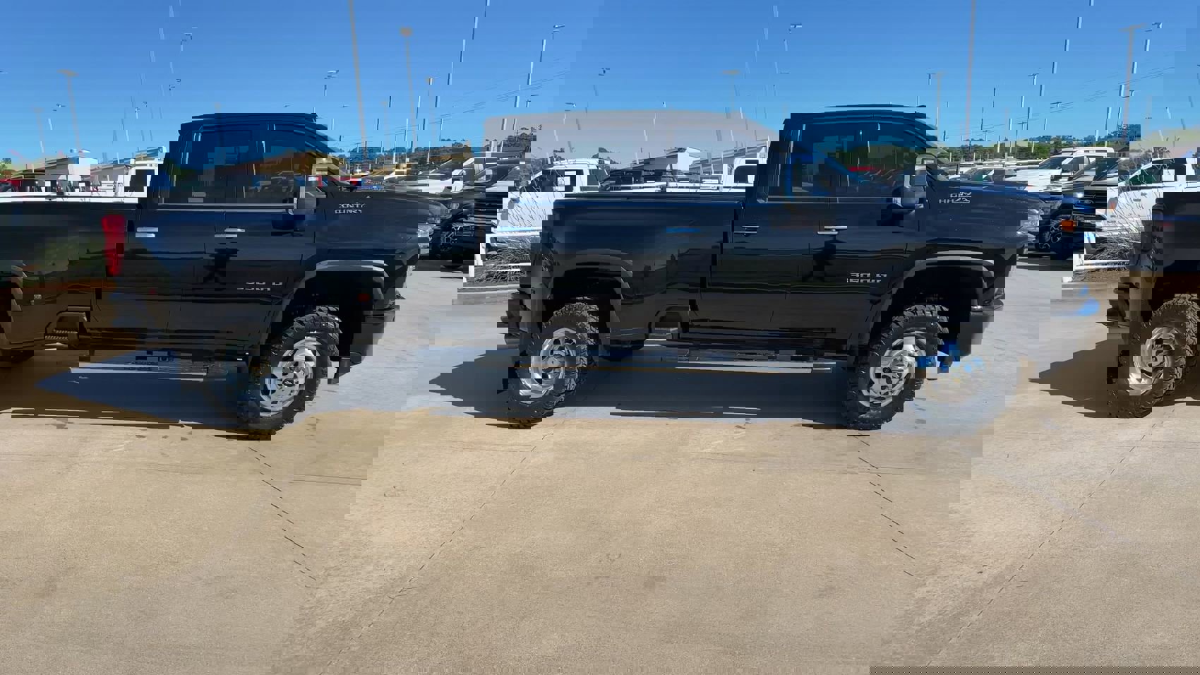 Used 2023 Chevrolet Silverado 3500 High Country w/ Snow Plow Prep/Camper Package image 2