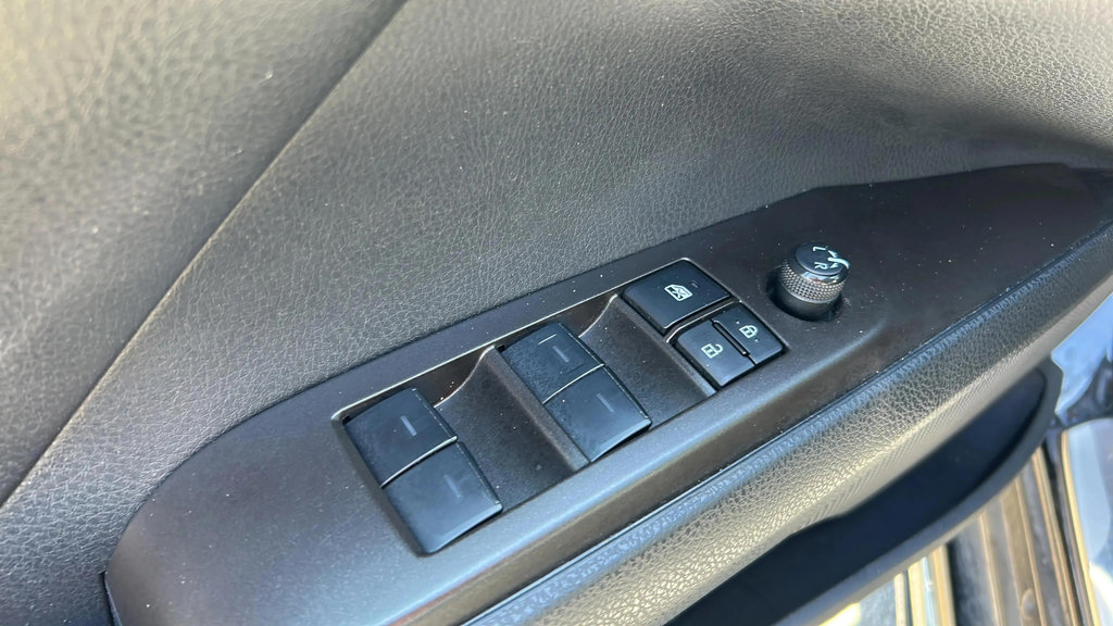 Used 2024 Toyota Camry SE FWD image 17