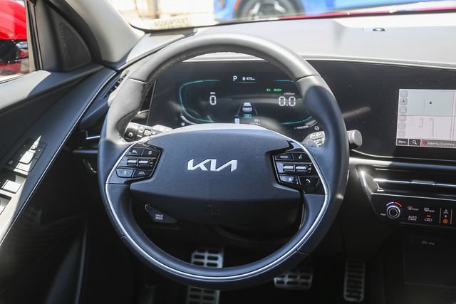 Certified 2023 Kia Niro EX Touring FWD image 16