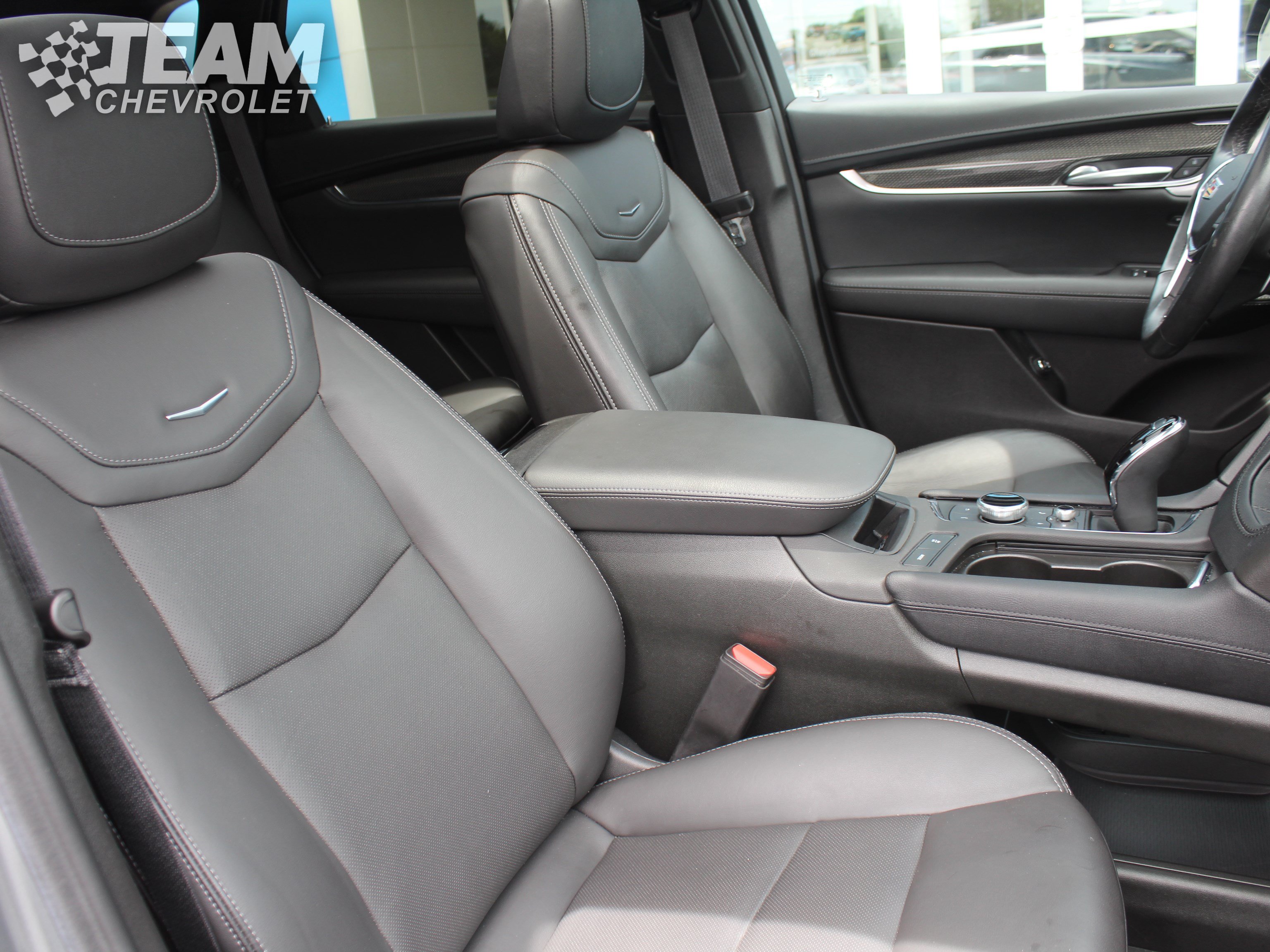 Used 2024 Cadillac XT5 Sportv w/ Technology Package AWD/4WD image 29