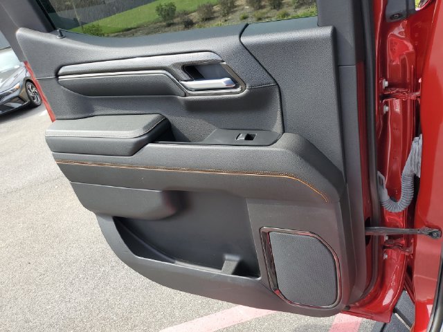 Used 2023 GMC Sierra 1500 AT4 w/ AT4 Premium Package AWD/4WD image 19